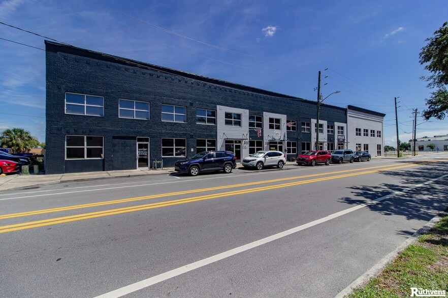 More Photos Of 305 W Main St, Lakeland Storefront Retail Office For Sale
