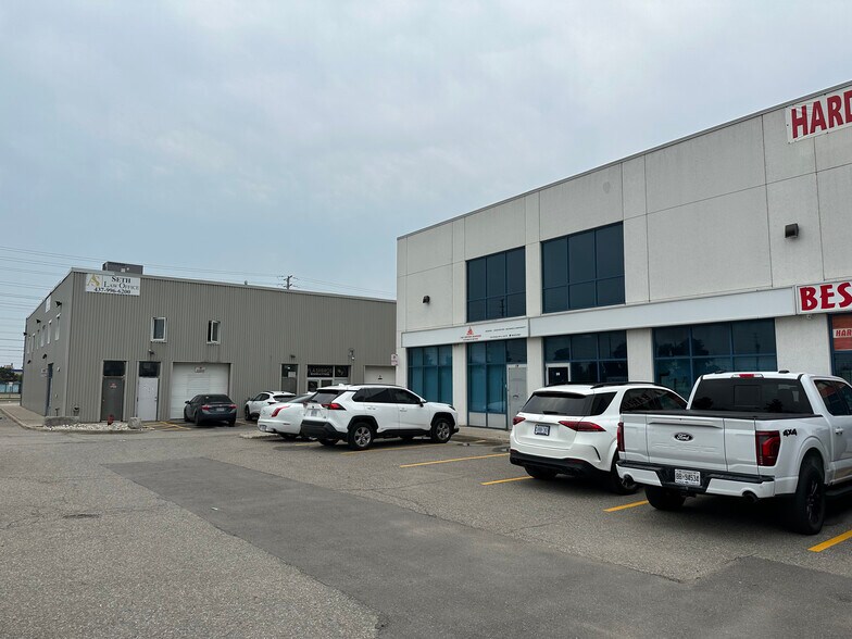 More Photos Of 1332 Khalsa Dr, Mississauga Research And Development For Sale