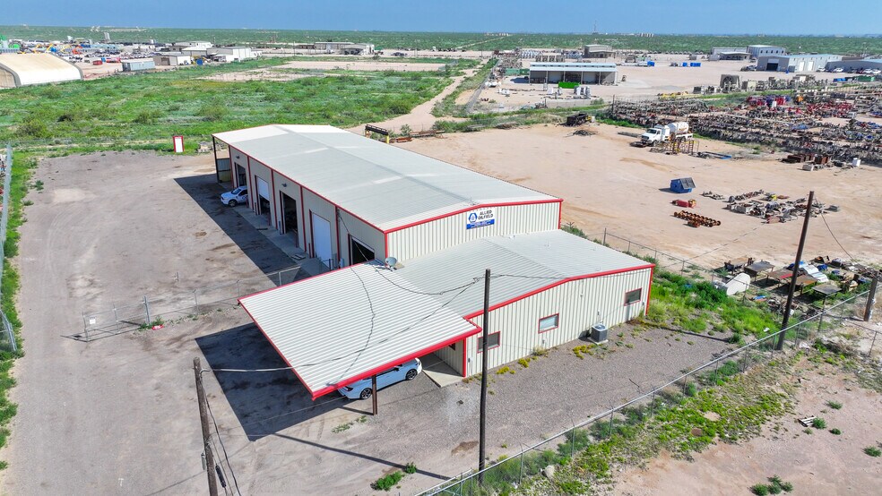 More Photos Of 12718 TX-191, Midland Warehouse For Lease