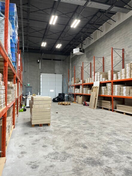 More Photos Of 10950-10952 Woodbine Av, Markham Showroom For Sale