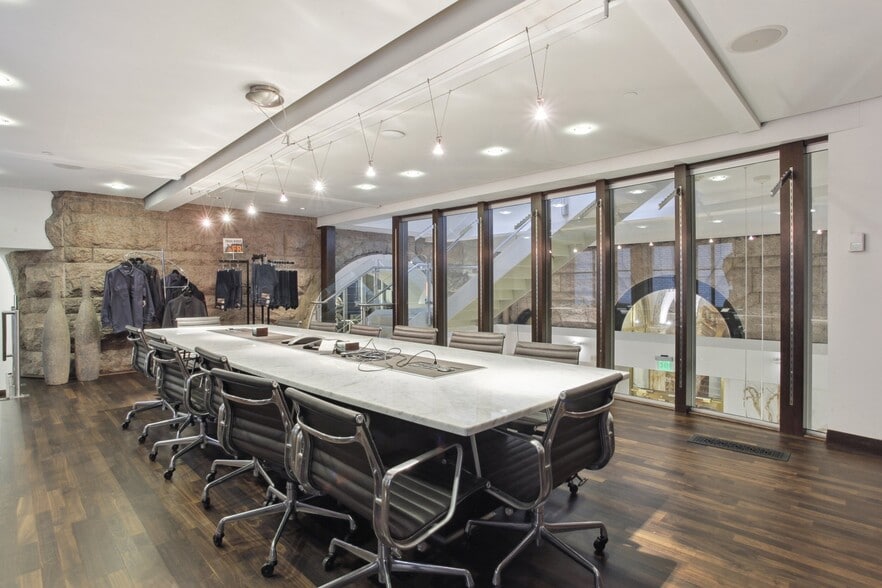 More Photos Of 730 17th St, Denver Office For Sale