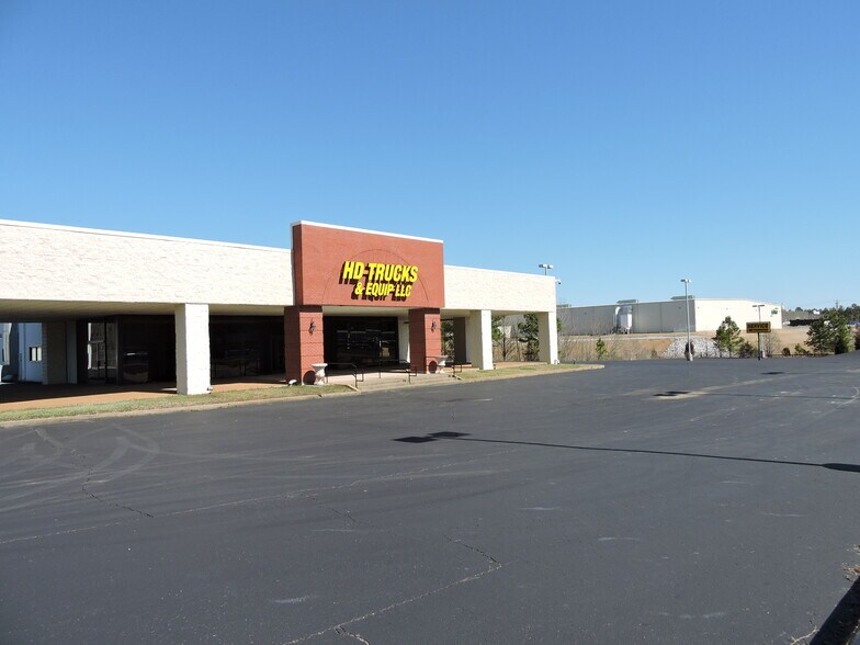 More Photos Of 1170 US Highway 45, Henderson Light Manufacturing For Lease