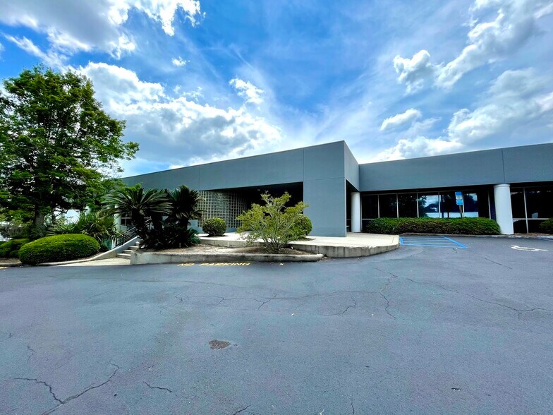 More Photos Of 2700 S Blair Stone Rd, Tallahassee Office For Lease