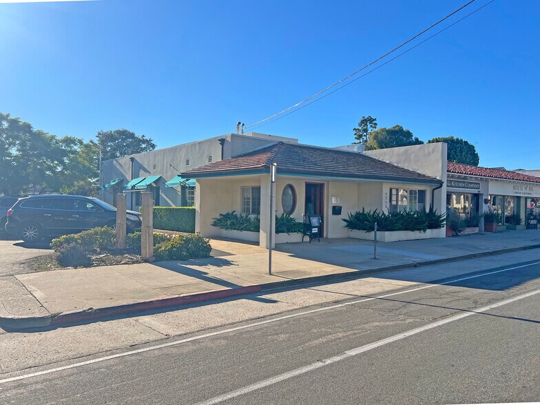 More Photos Of 1715 State St, Santa Barbara Office For Lease