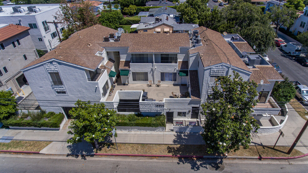 Primary Photo Of 14931 Magnolia Blvd, Sherman Oaks Apartments For Sale