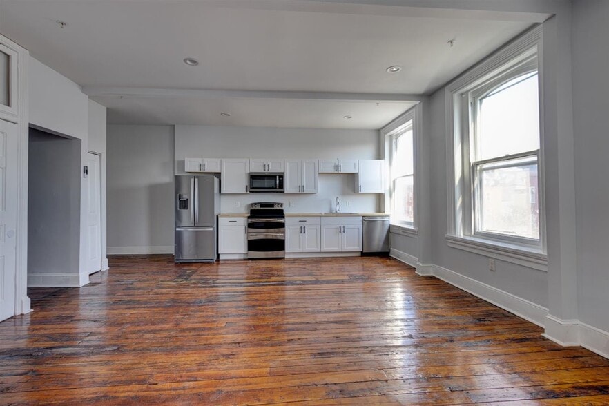 More Photos Of 2116 N Charles St, Baltimore Apartments For Sale