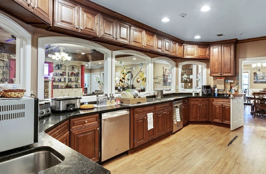 More Photos Of 1073 S Enota Dr NE, Gainesville Assisted Living For Sale