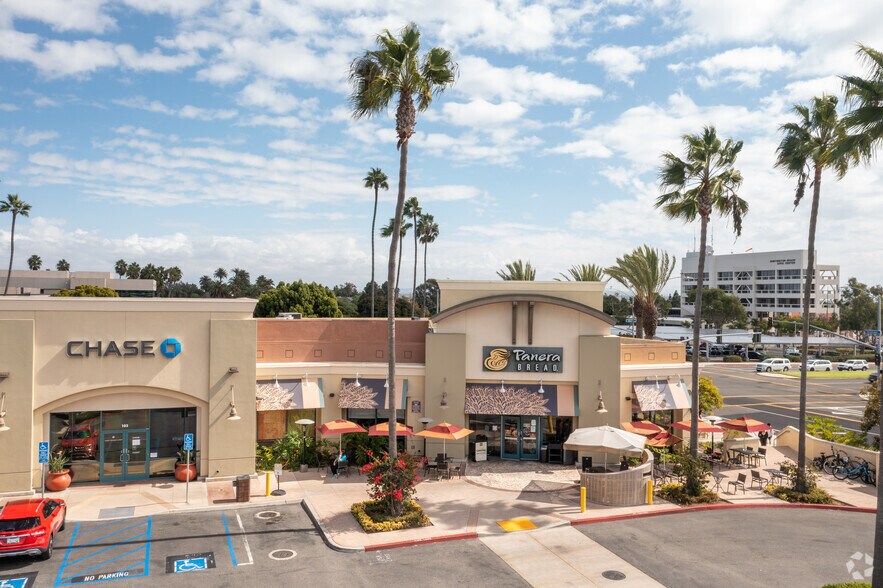 More Photos Of 7201 Yorktown Ave, Huntington Beach Unknown For Lease