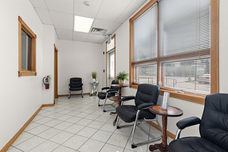 More Photos Of 12508 S Harlem Ave, Palos Heights Medical For Sale