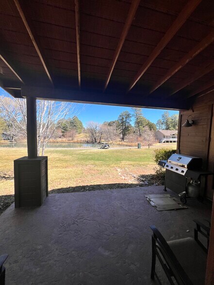 More Photos Of 541 N Clark Rd, Show Low Office For Lease