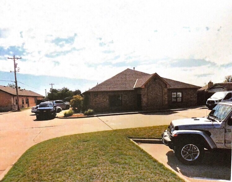 Primary Photo Of , Moore Unknown For Sale