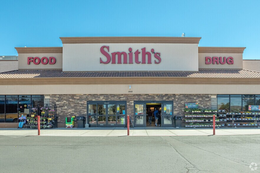 More Photos Of 1201-1363 Baring Blvd, Sparks Unknown For Lease