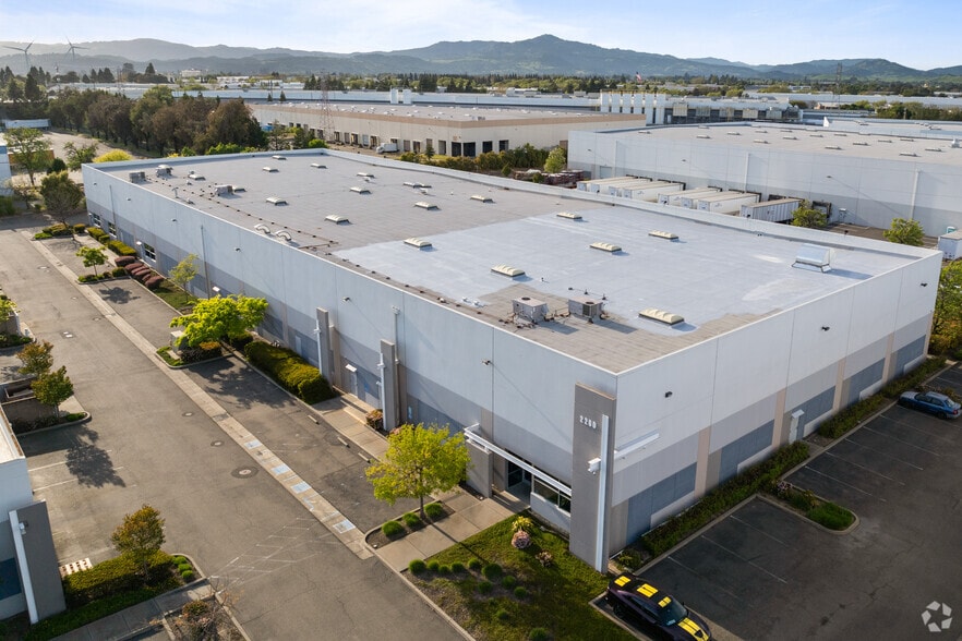 More Photos Of 2260 Cordelia Rd, Fairfield Warehouse For Lease