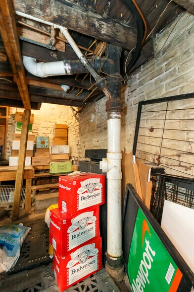 More Photos Of 7016 Page Ave, Saint Louis General Retail For Sale