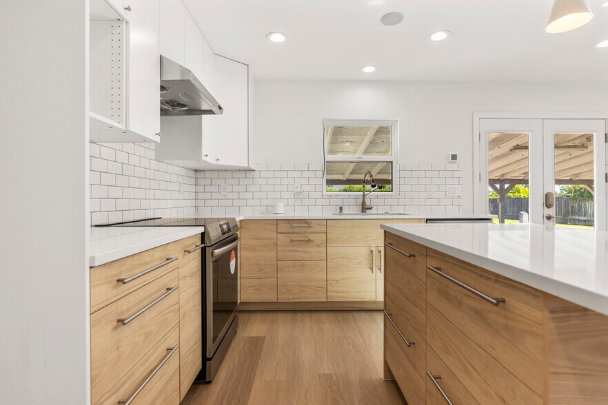 More Photos Of 9930 Calvine Rd, Sacramento Apartments For Sale