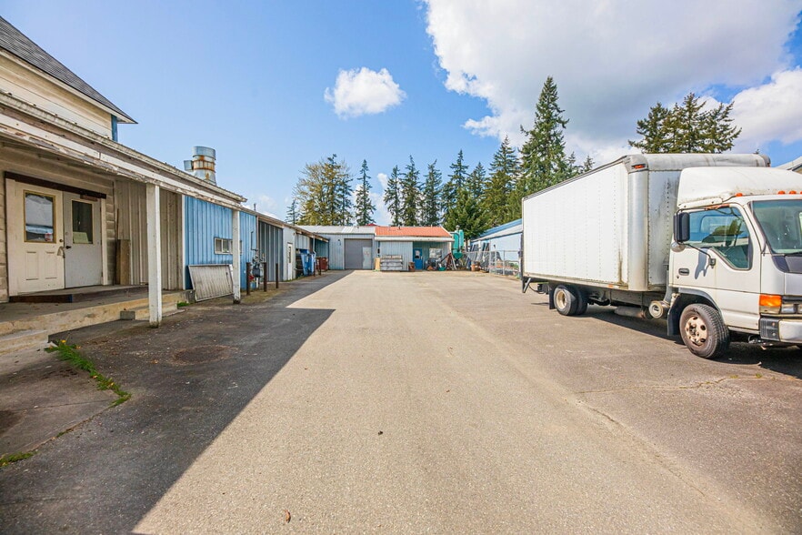More Photos Of 1063 Beach Ave, Marysville Warehouse For Sale