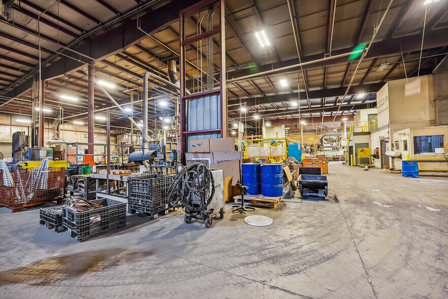 More Photos Of 1521 W Michigan St, Sidney Unknown For Lease