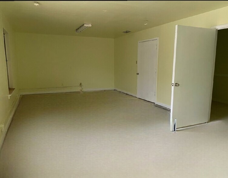 More Photos Of 1601 Vanda Ave, Lubbock Assisted Living For Sale