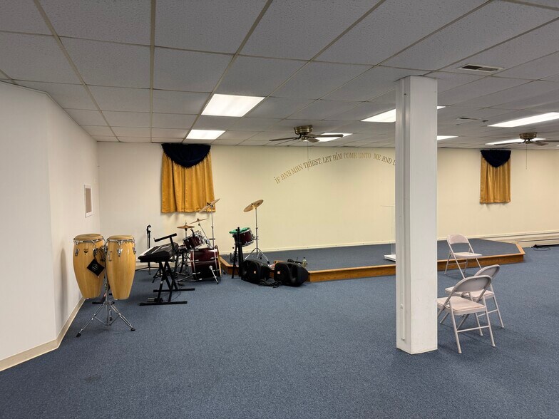 More Photos Of 25367 Lankford Hwy, Onley Light Distribution For Lease