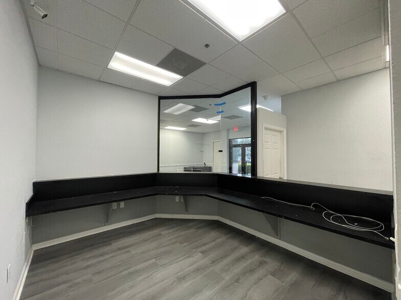More Photos Of 7721-7751 N Military West Palm Beach FL 3341 trl, West Palm Beach Medical For Lease