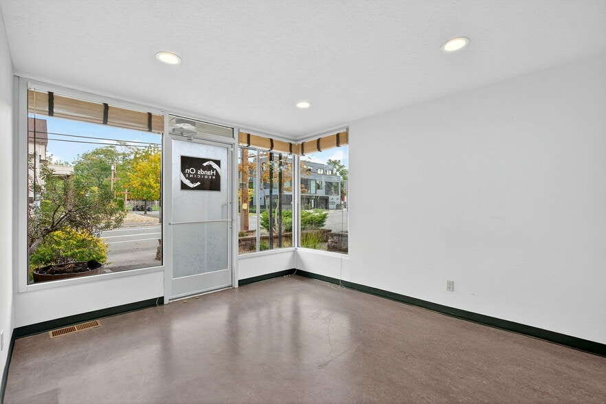 More Photos Of 5311-5315 N Vancouver Ave, Portland Medical For Sale