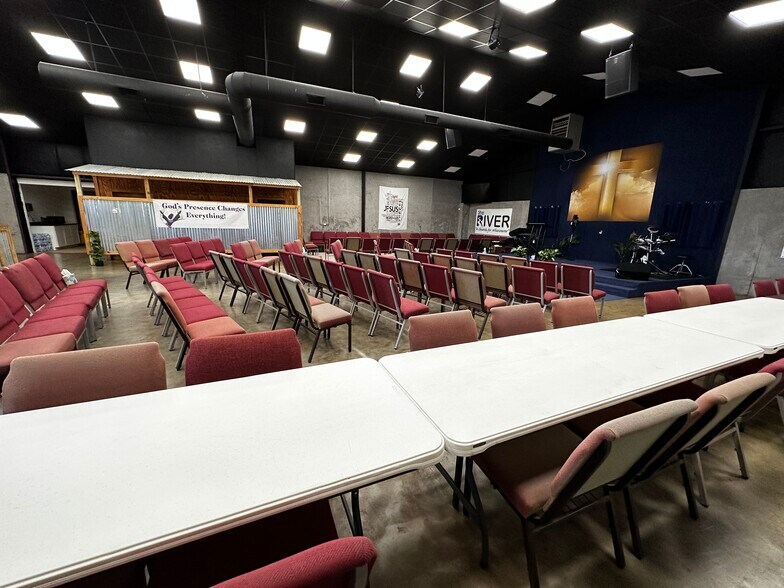 More Photos Of 1511 S Jackson St, Jacksonville Warehouse For Sale