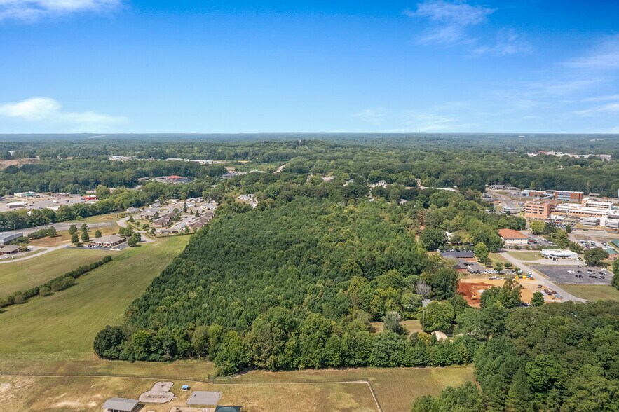 More Photos Of 1045 Manley St, Paris Land For Sale