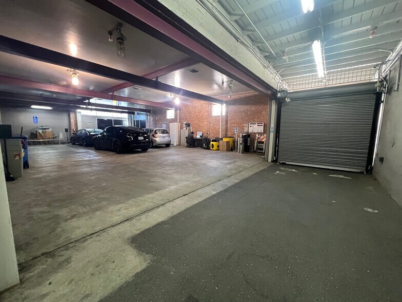 More Photos Of 1138-1148 N Western Ave, Los Angeles Loft Creative Space For Lease