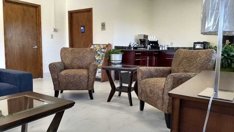 More Photos Of 2605 S Range Ave, Denham Springs Hotel For Sale