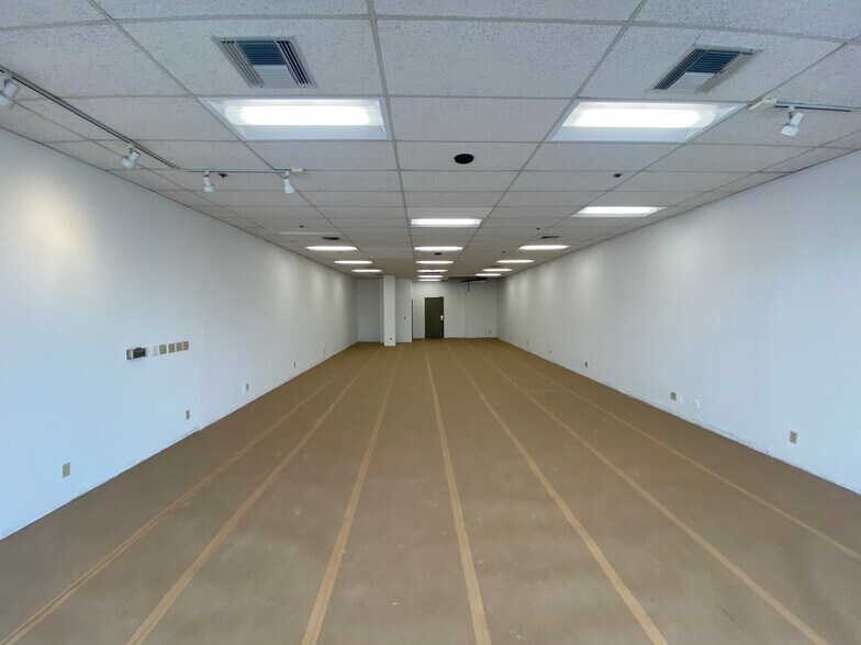 More Photos Of 11870 Santa Monica Blvd, Santa Monica Unknown For Lease