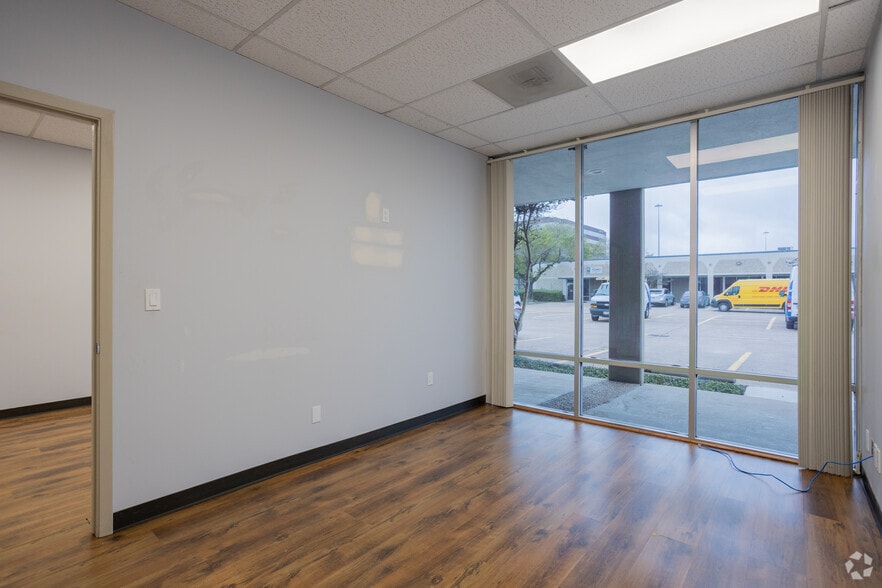 More Photos Of 5151 Mitchelldale St, Houston Unknown For Lease