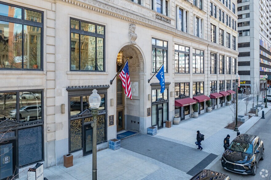 More Photos Of 1265 Washington Blvd, Detroit Apartments For Lease