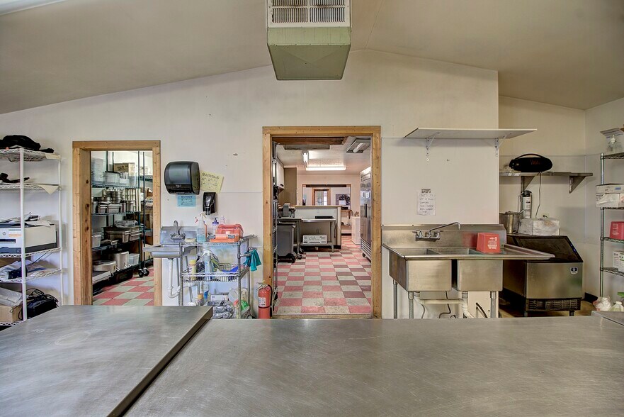 More Photos Of 700 9th St W, Columbia Falls Restaurant For Sale