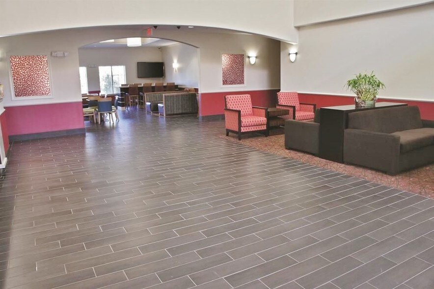 More Photos Of 415 Fm 1960 Rd E, Houston Hotel For Sale