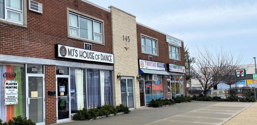 More Photos Of 145 E Sunrise Hwy, Lindenhurst Storefront Retail Office For Lease