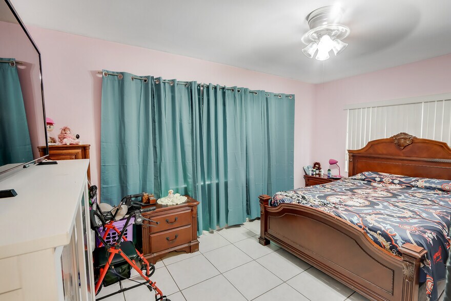 More Photos Of 2120 Sw 5th St, Miami Apartments For Sale