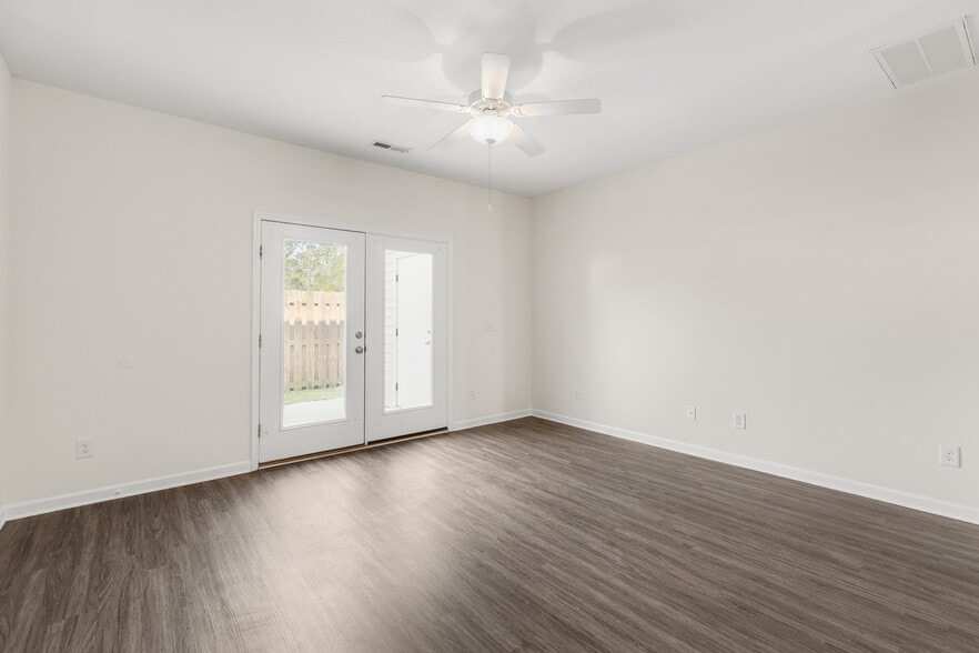More Photos Of Village Rd @ Dresser Lane, Leland Apartments For Sale