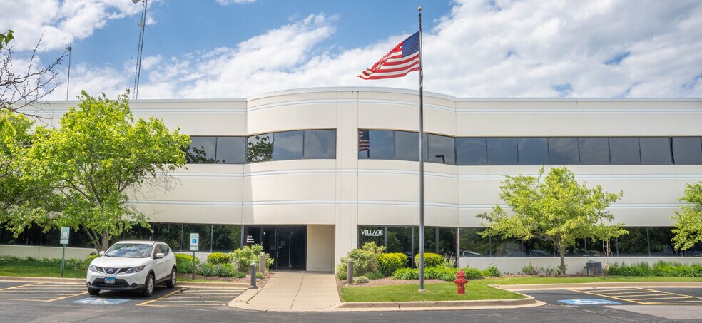 Primary Photo Of 4580 Weaver Pky, Warrenville Office For Lease