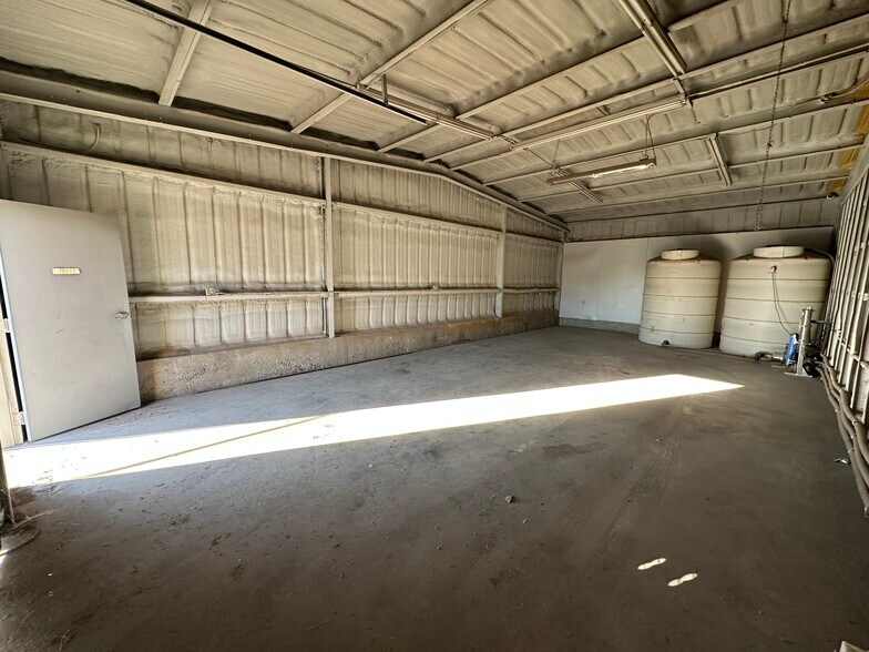 More Photos Of 903 W Industrial Ave, Midland Warehouse For Lease