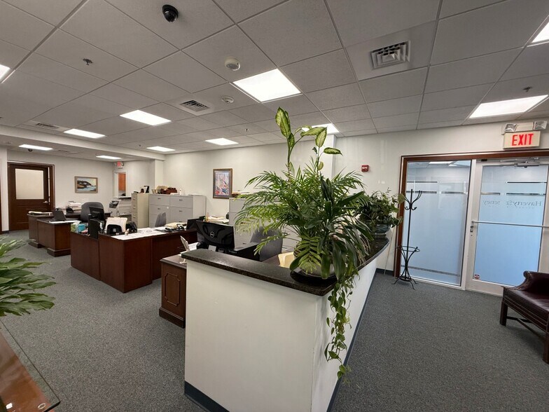 More Photos Of 57 Obery St, Plymouth Office For Lease