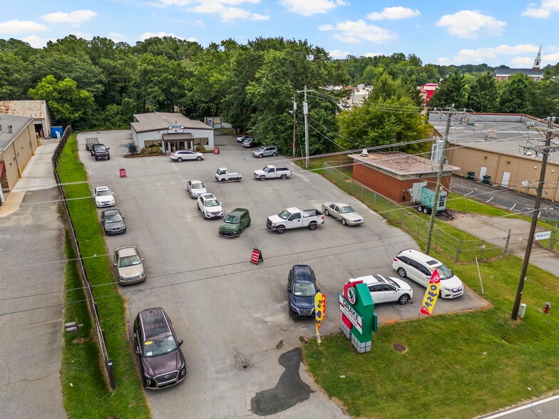 Primary Photo Of 118 Rainbow Lake Rd, Boiling Springs Auto Dealership For Sale