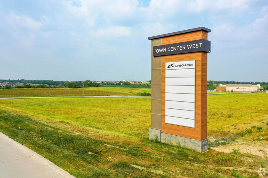 More Photos Of Gold Circle & W Center Rd, Omaha Land For Sale