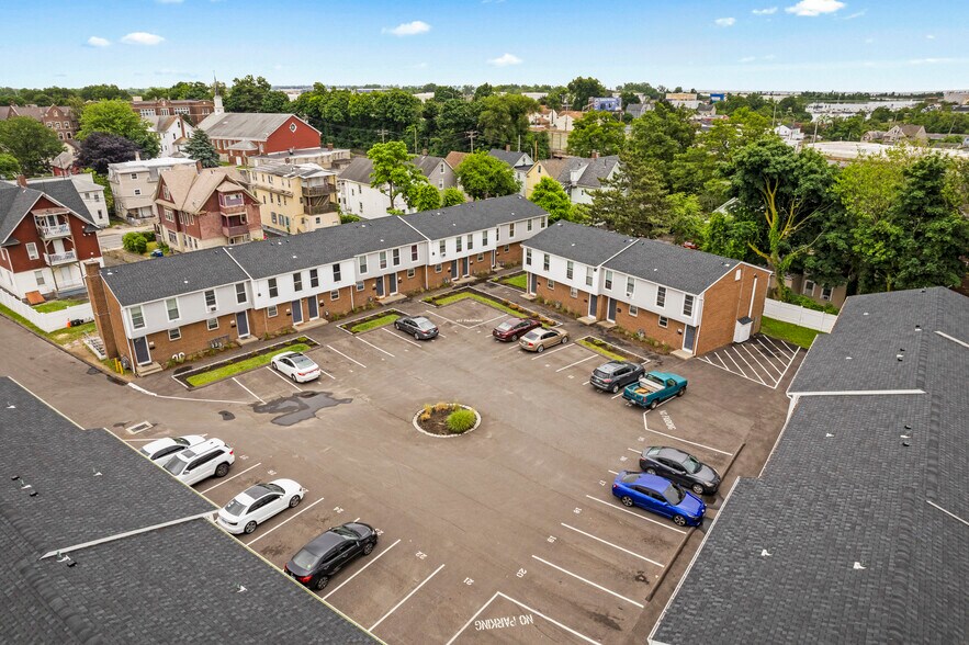 More Photos Of , Bridgeport Multifamily For Sale