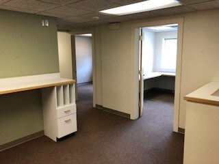 More Photos Of 16 Long Sands Rd, York Medical For Lease
