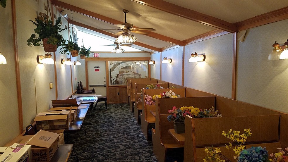 More Photos Of 418 Main St, Youngstown Restaurant For Sale