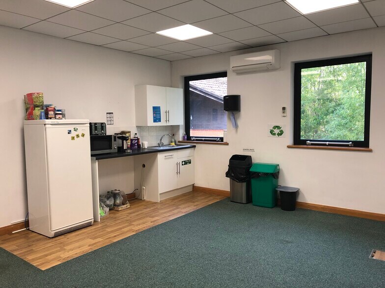 More Photos Of Adderbury Ct, Banbury Office For Lease