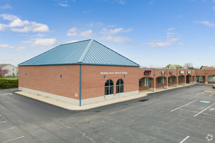 1039 Haskins Rd, Bowling Green, OH 43402 Retail For Lease