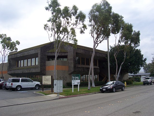 More Photos Of 330 N Wood Rd, Camarillo Warehouse For Lease