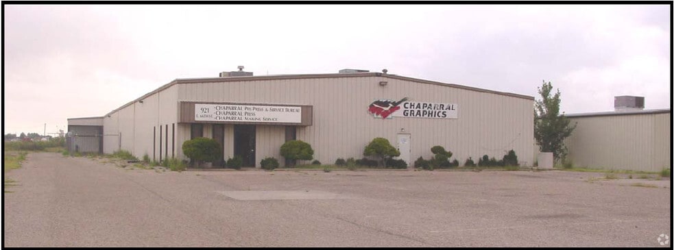 More Photos Of 921 E 66th, Lubbock Warehouse For Sale