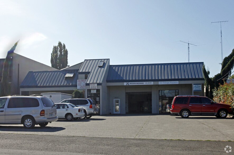 More Photos Of 18918-18922 SW Shaw St, Beaverton Showroom For Sale